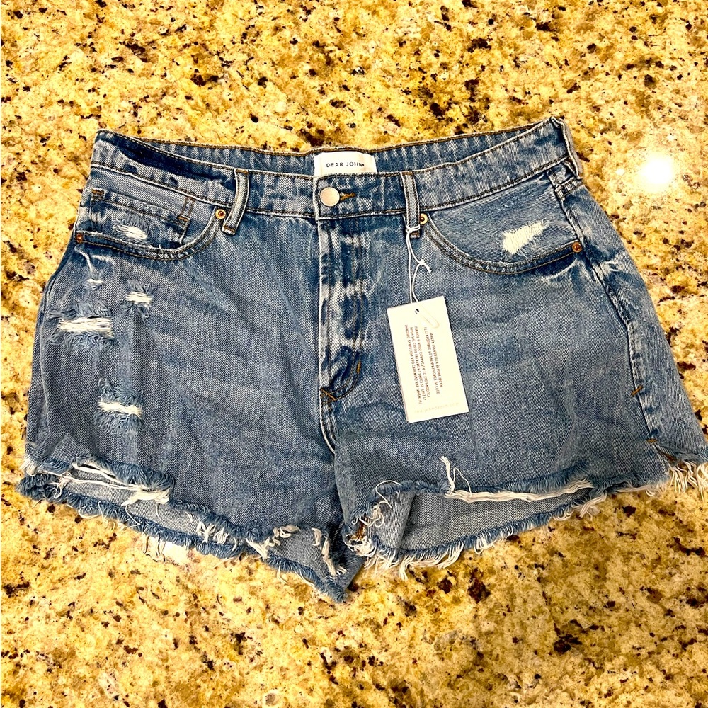 NEW WITH TAGS! Dear John Women’s Denim shorts. Size 31